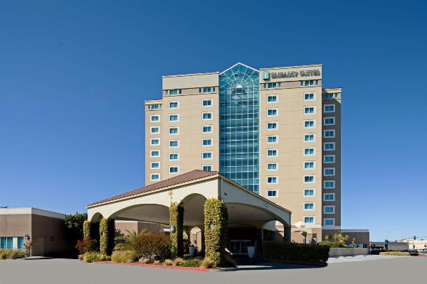 Embassy Suites by Hilton Monterey Bay-Seaside Main image